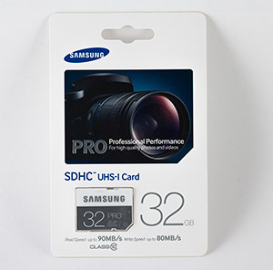 Samsung PRO 32GB SDHC Memory Card Package Front