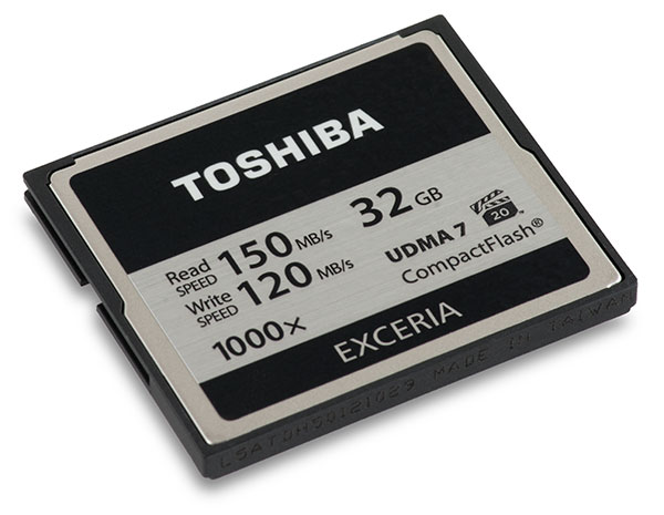 Toshiba Exceria 1000x 32GB CompactFlash Card Front
