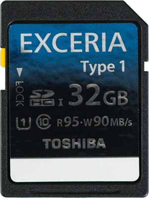 Toshiba EXCERIA Type 1 32GB SDHC Memory Card Front